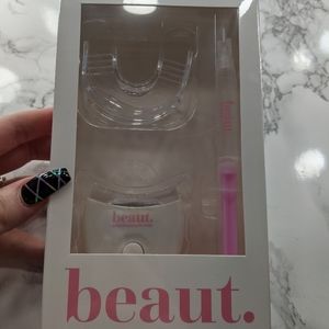 Beaut. Teeth whitening kit